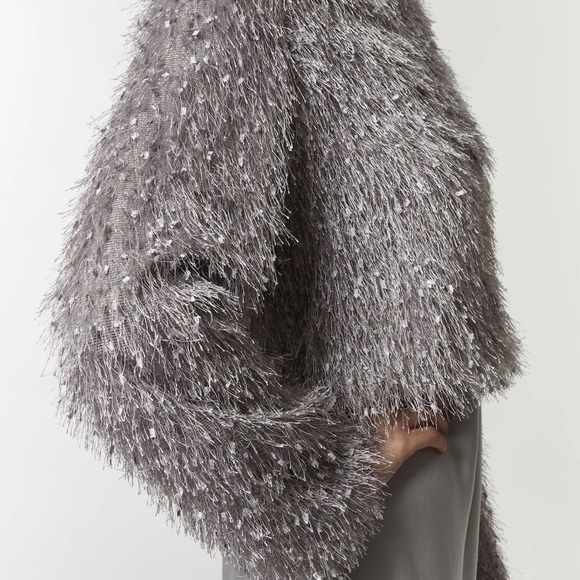 Saint Art Tops - Saint Art Gray Feather Top